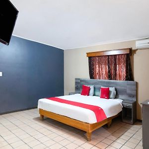 Oyo Hotel Real Del Sur, Estadio Chihuahua